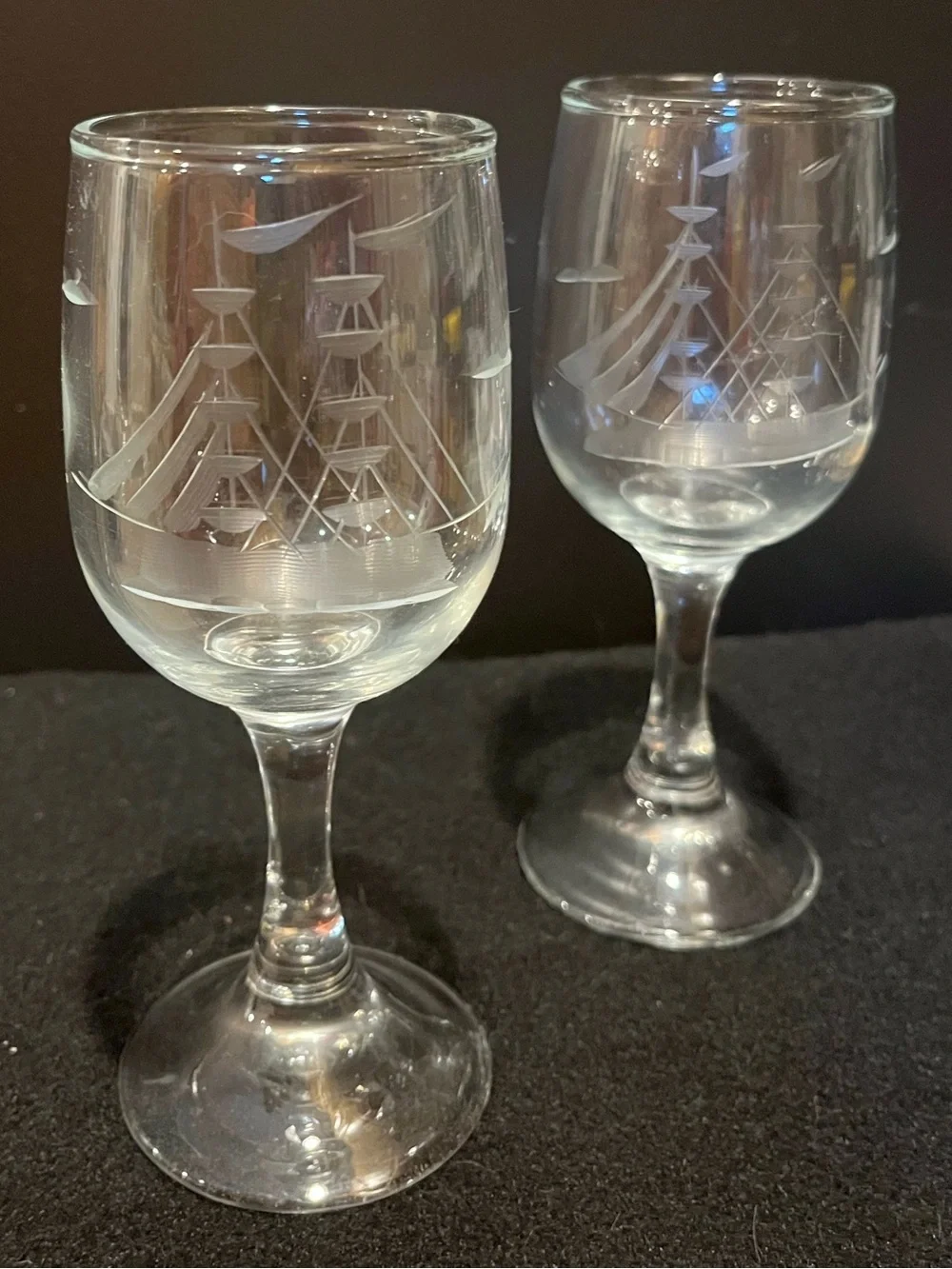 Javit Clipper Ship Collection Wine Glasses Fine Cut Etched Nautical Pattern